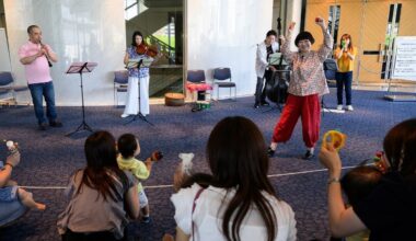 ライフサイクルコンサート 子どもといっしょにクラシック 0~3歳児のための 第49回 ロビーでよちよちコンサート